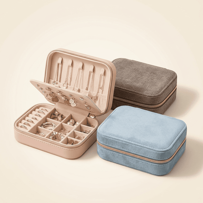 Écrinys, petit coffret à bijoux en velours de voyage, vue ouverte