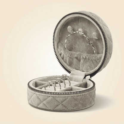 Véluxys, petite boîte à bijoux ronde en velours de voyage, coloris gris